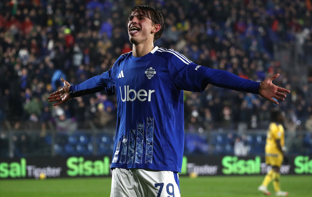 也凸显了他 也凸显了他