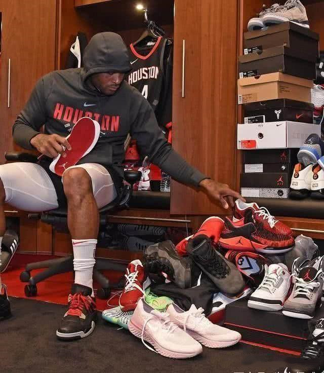 骗上身位 骗上身位